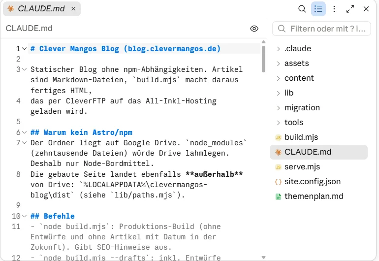 Die CLAUDE.md dieses Blogs im Dateibereich der Claude-App, daneben die Ordnerstruktur des Projekts